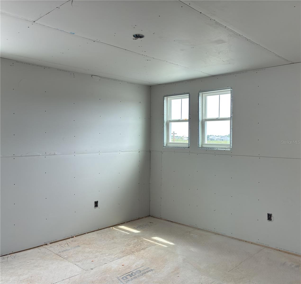 Image 5 of 26 For 10046 Hidden Hammock Loop