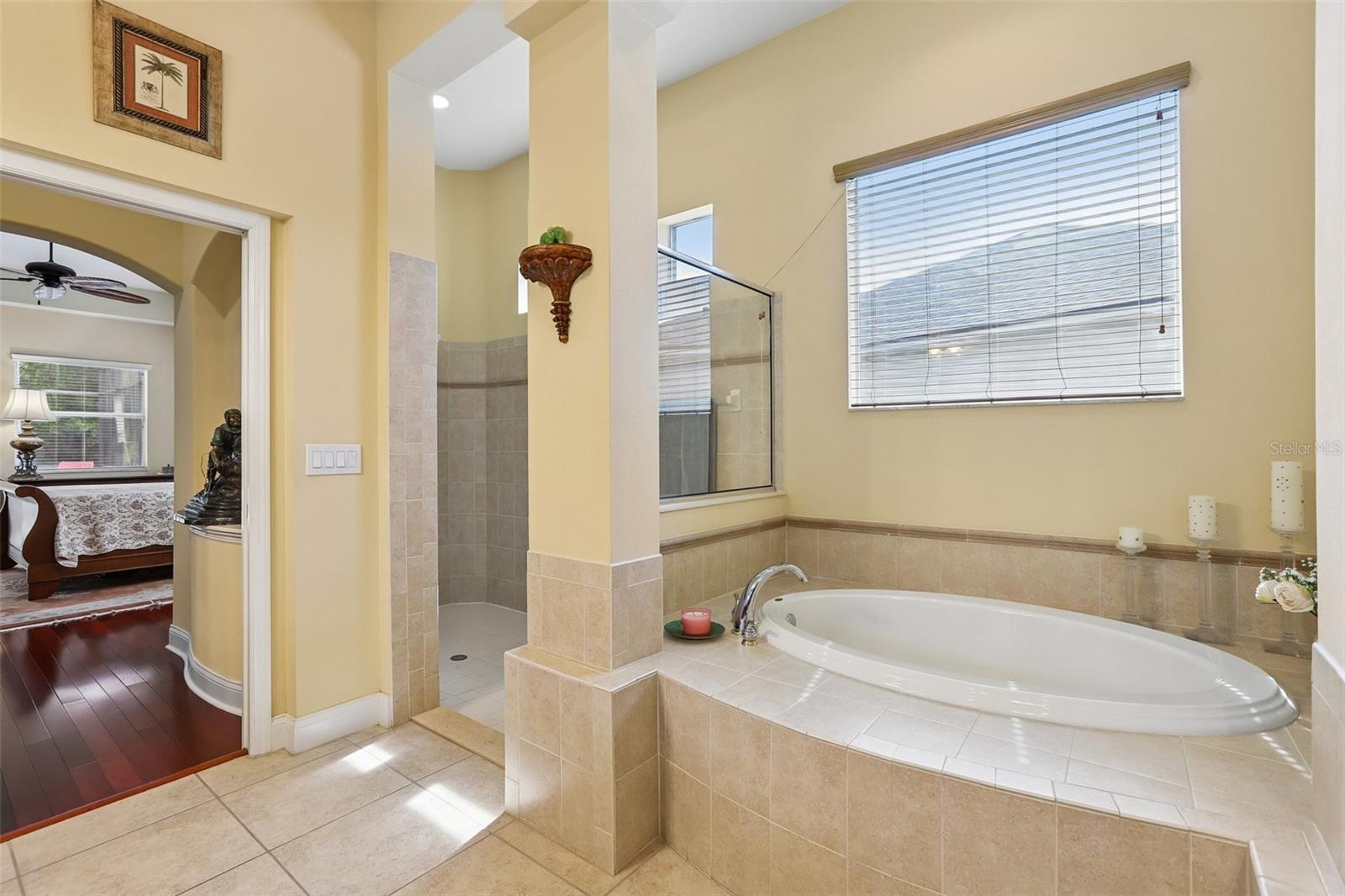 Image 19 of 40 For 20639 Longleaf Pine Avenue