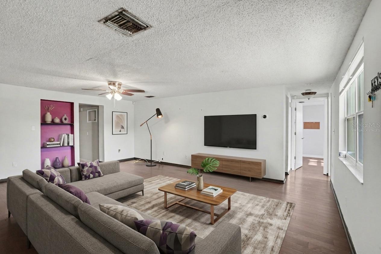 Image 4 of 32 For 2217 Harrison Drive