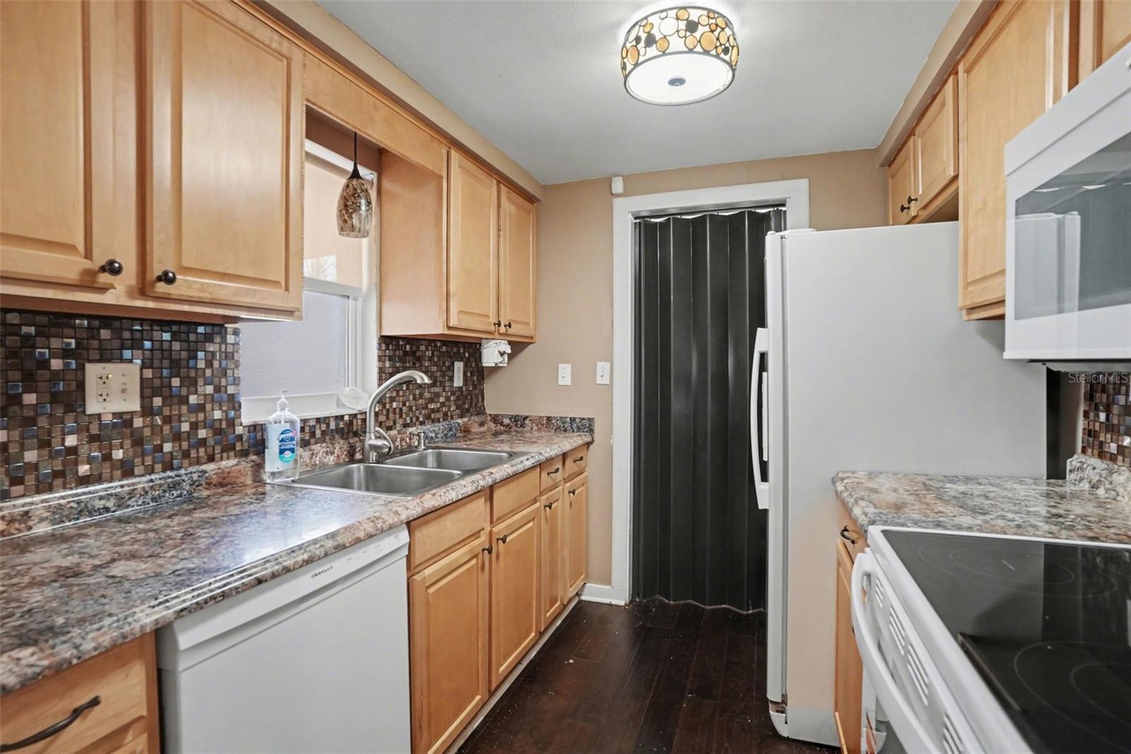 Image 9 of 32 For 2217 Harrison Drive