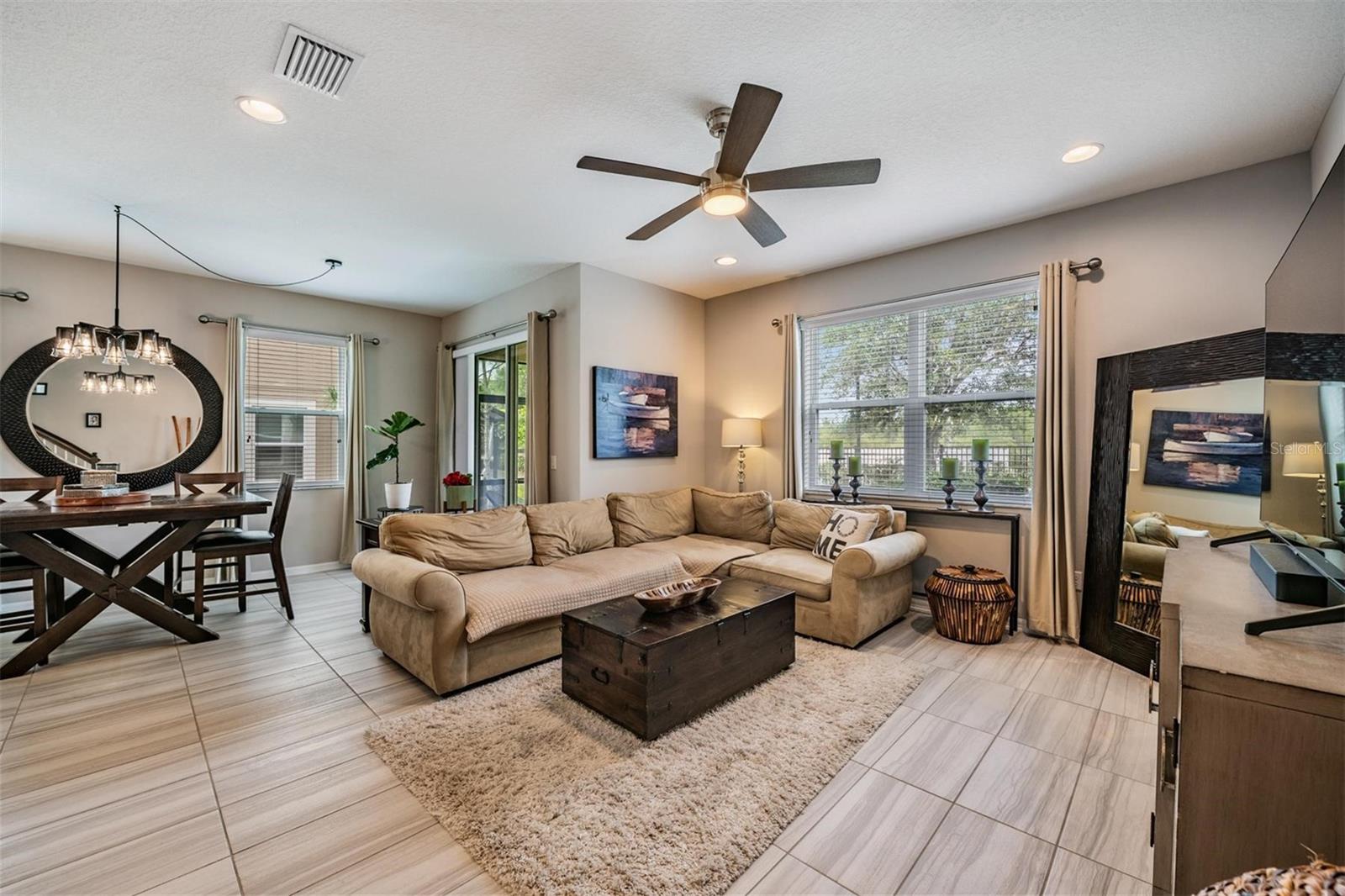 Image 4 of 39 For 29947 Southwell Lane
