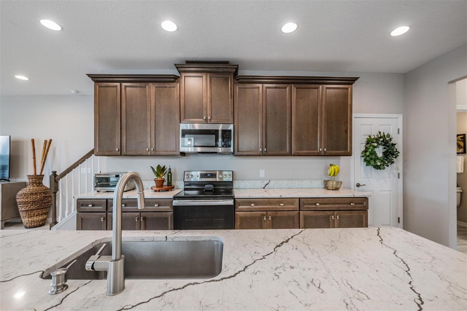 Image 7 of 39 For 29947 Southwell Lane