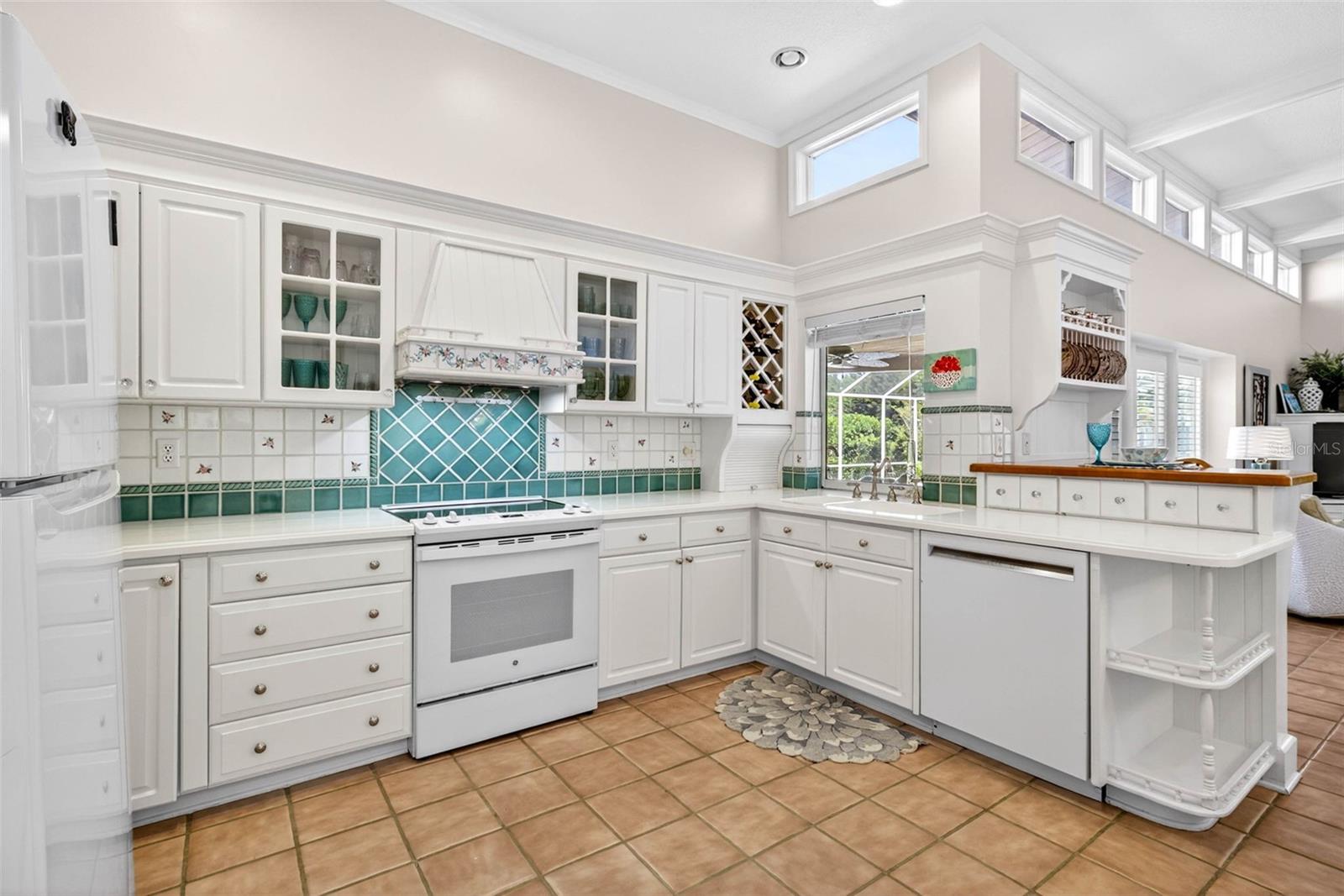 Image 18 of 78 For 11671 Harborside Circle