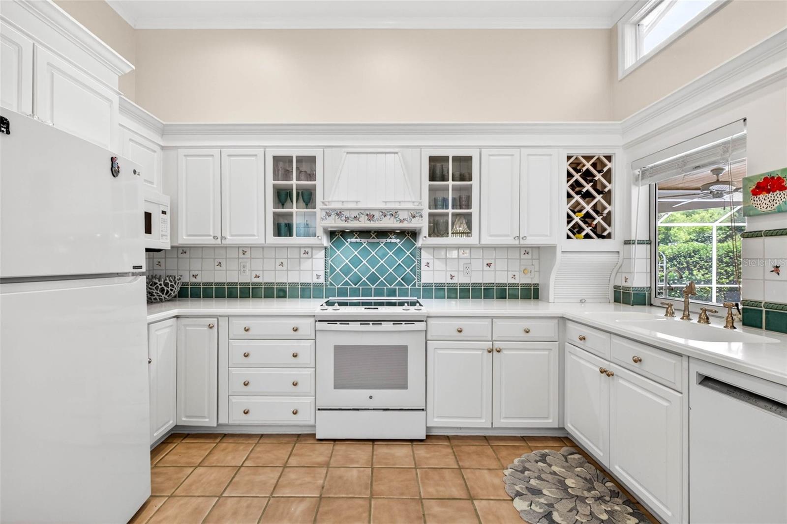 Image 19 of 78 For 11671 Harborside Circle