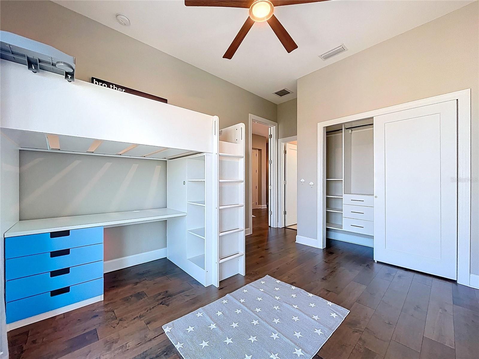 Image 41 of 70 For 306 Bay Plz  