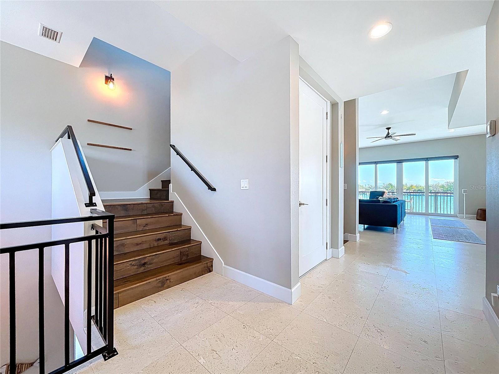 Image 46 of 70 For 306 Bay Plz  