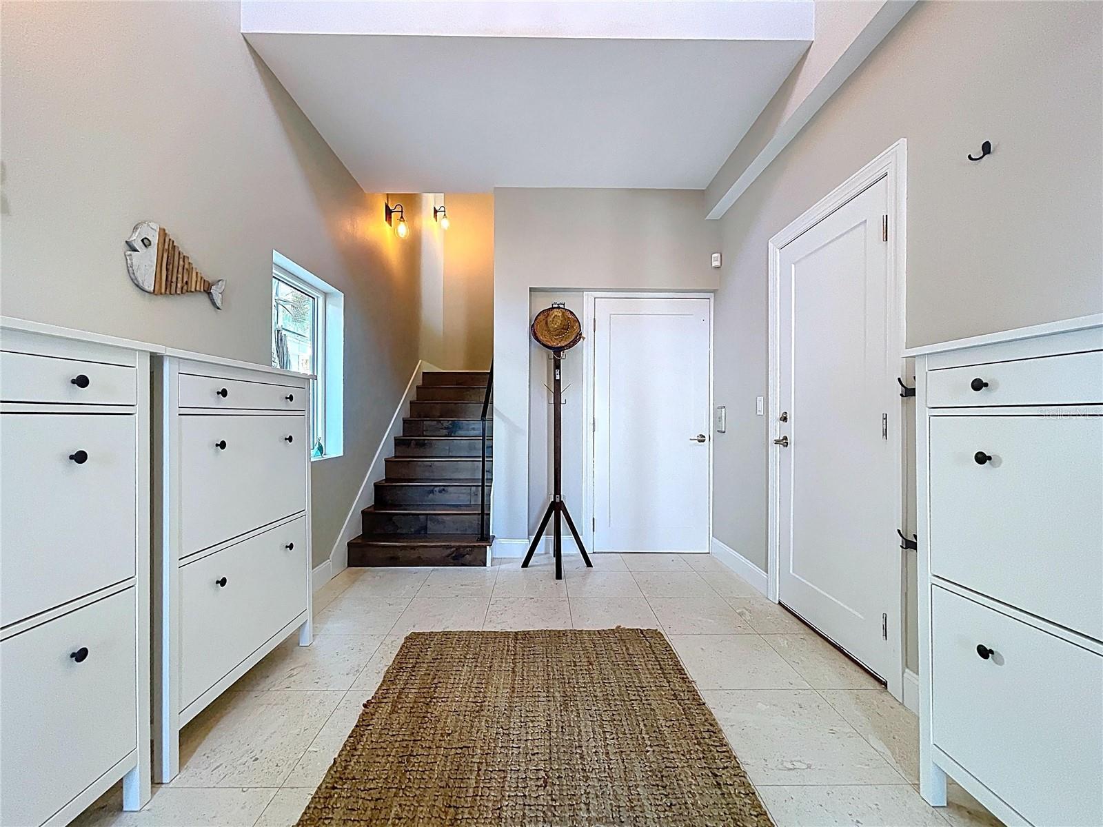 Image 5 of 70 For 306 Bay Plz  