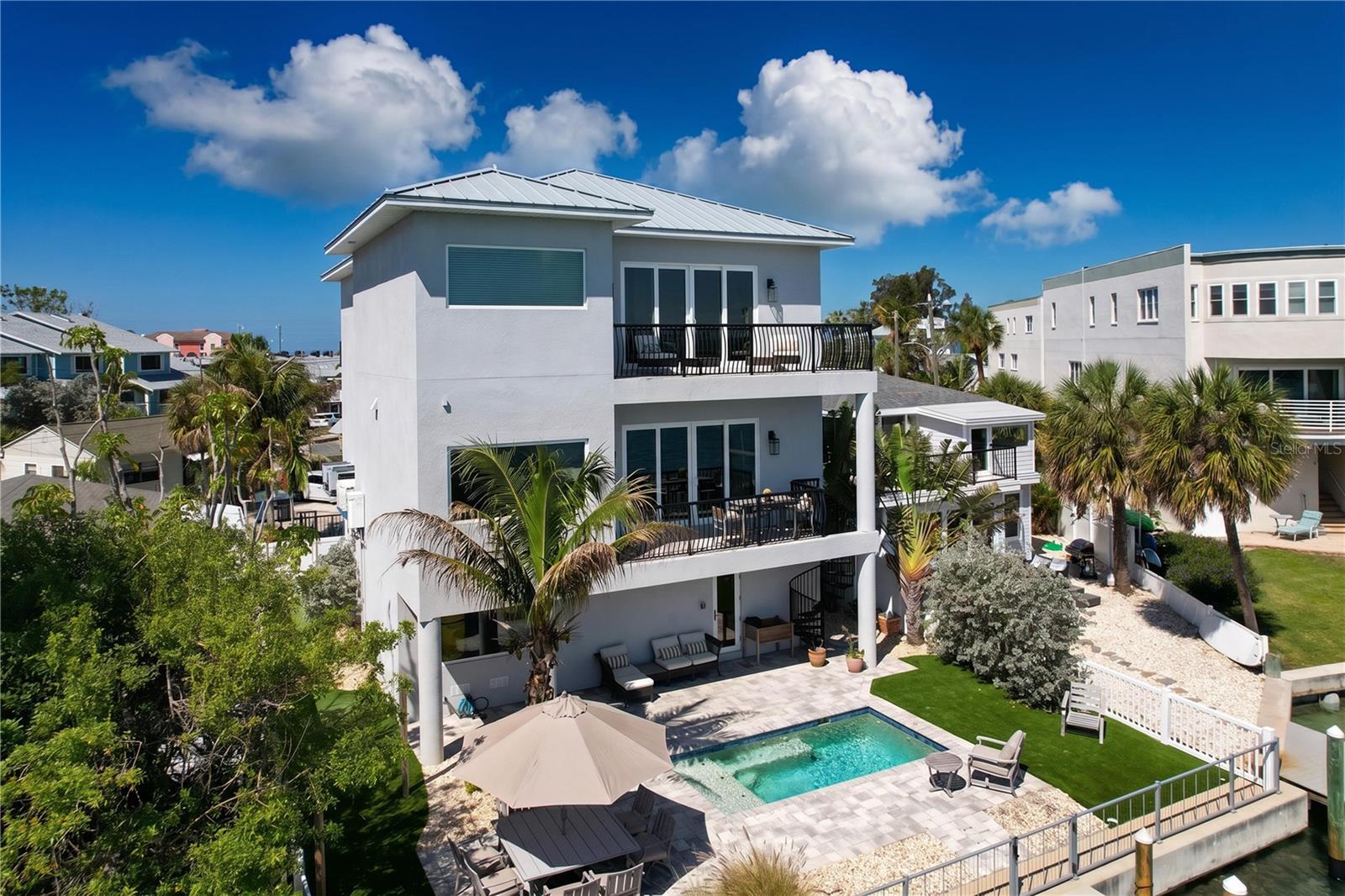 Image 58 of 70 For 306 Bay Plz  