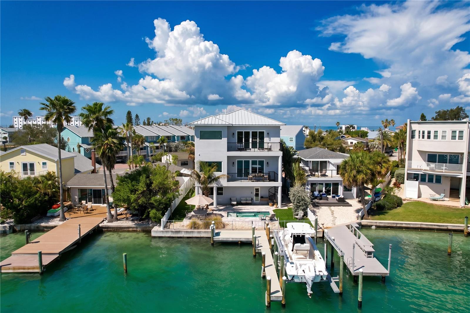 Image 61 of 70 For 306 Bay Plz  