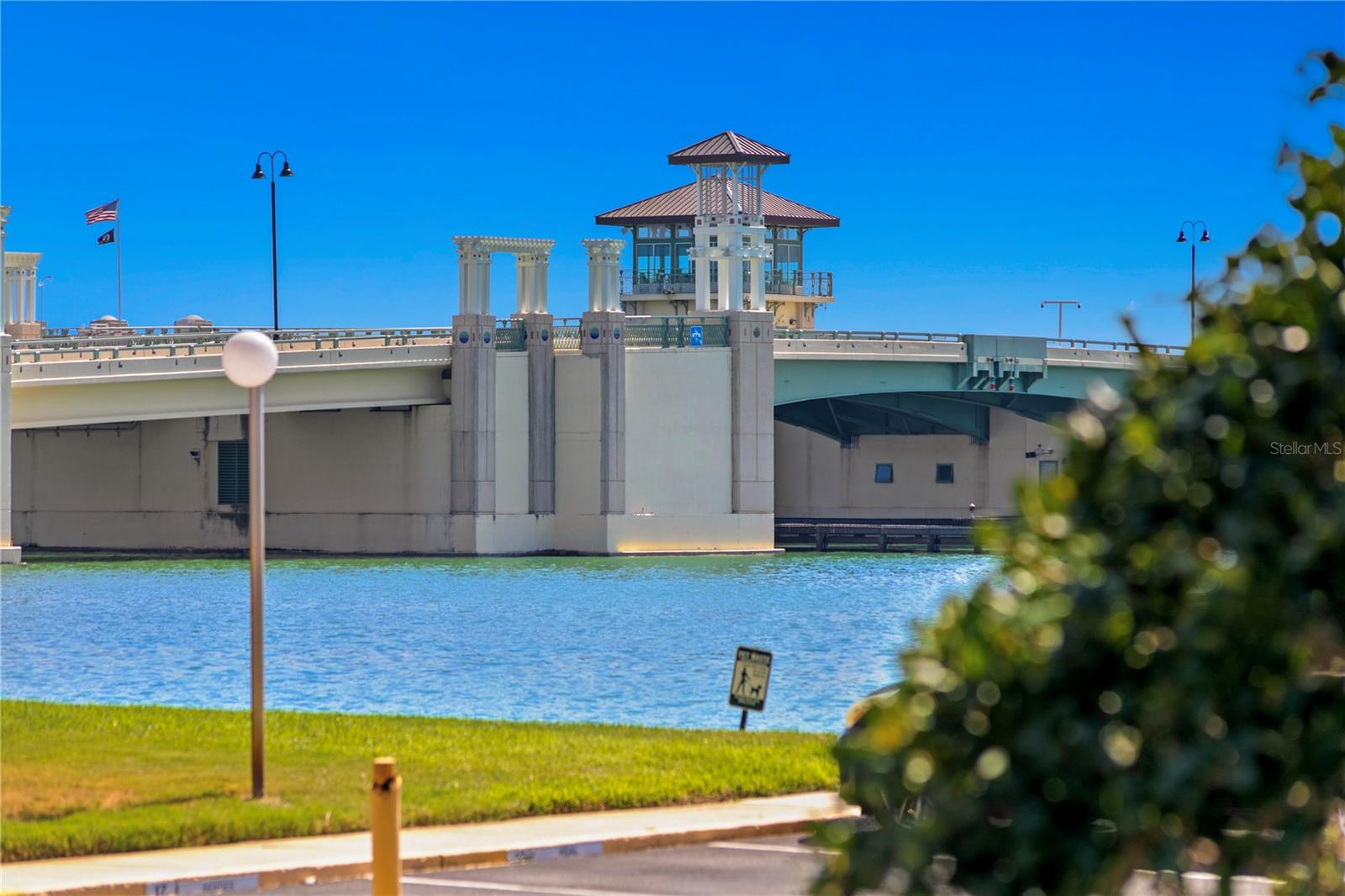 Image 29 of 36 For 450 Treasure Island Causeway 104