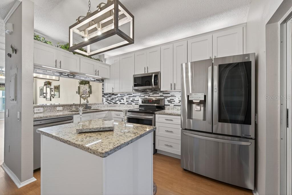 Image 10 of 42 For 6353 Bayside Key Drive