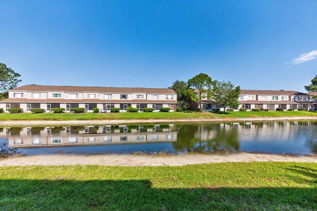 Image 26 of 42 For 6353 Bayside Key Drive