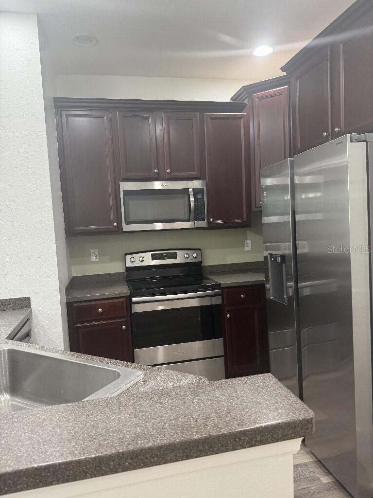 Image 9 of 26 For 4101 Via Piedra Circle 10-201