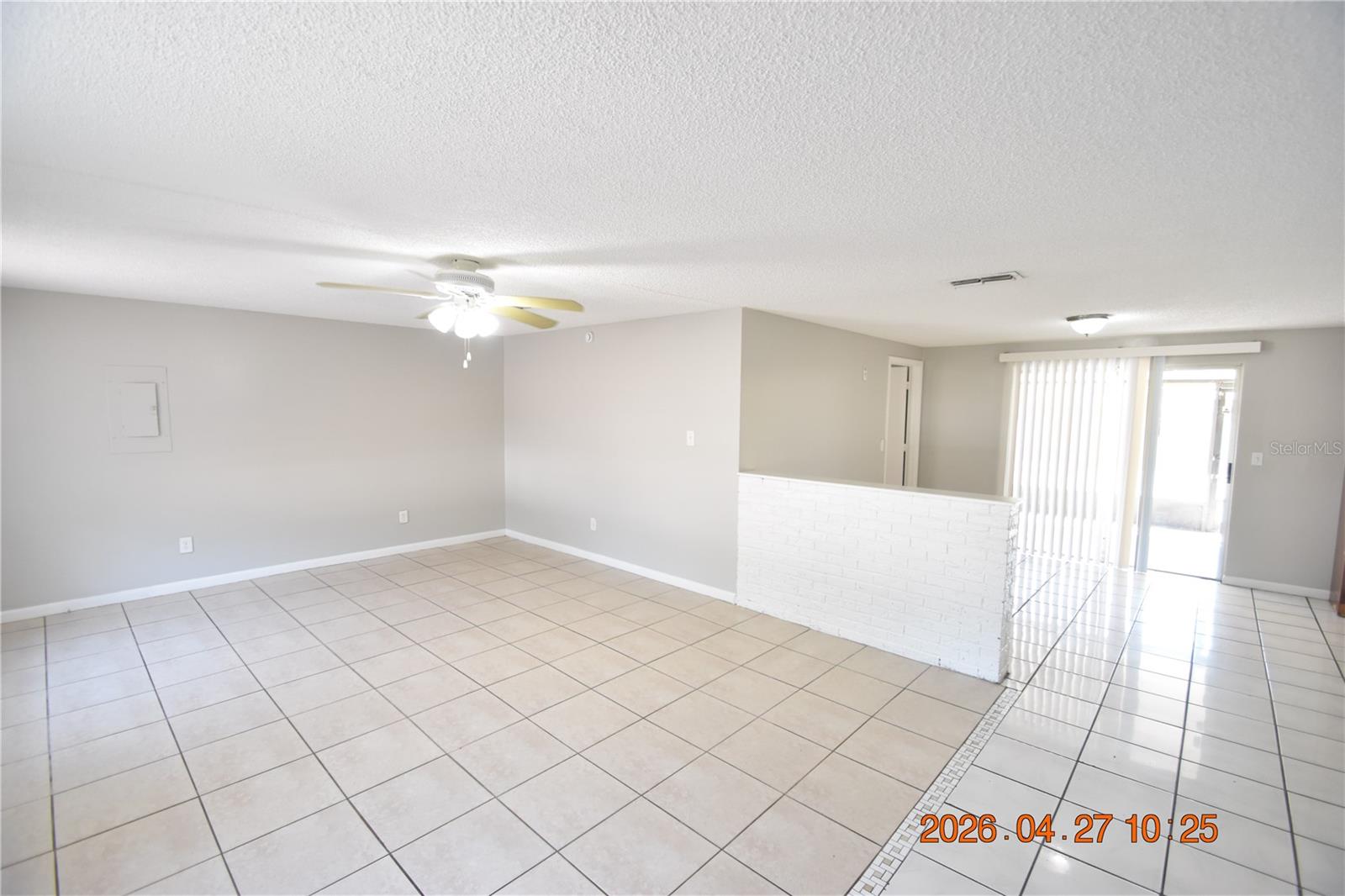 Image 7 of 44 For 3667 Sugarcreek Drive