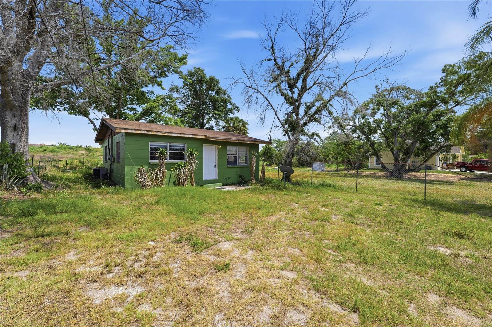 Image 16 of 19 For 4610 Weeping Willow Avenue