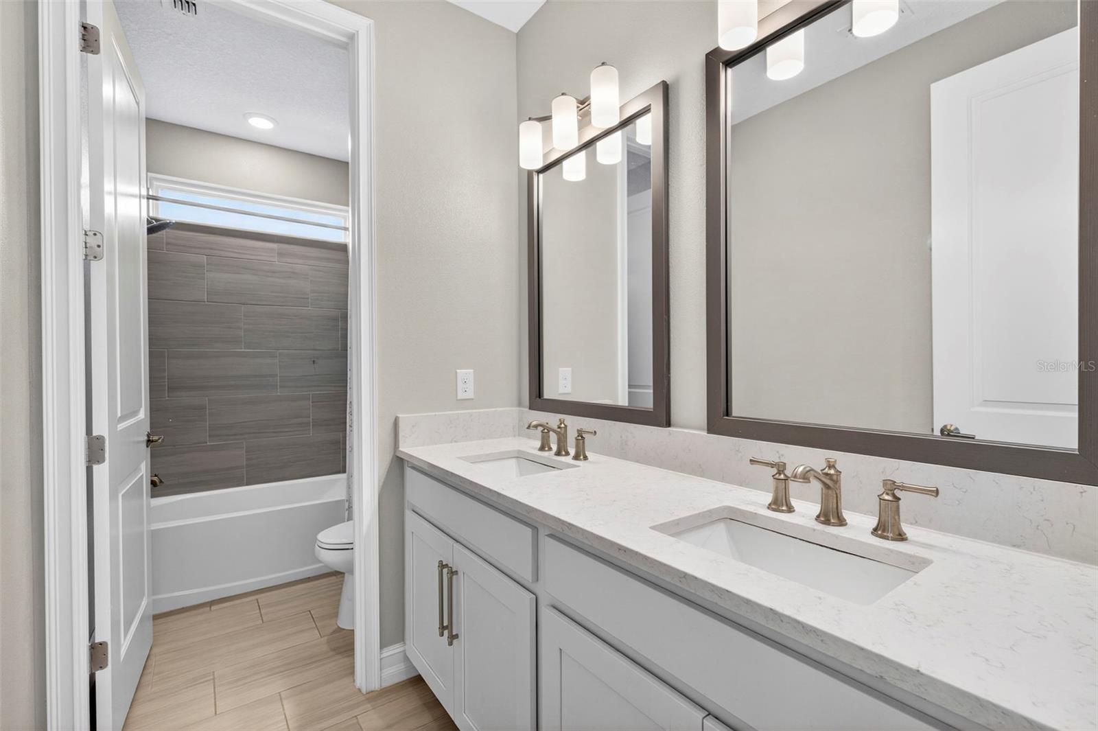 Image 31 of 74 For 4588 San Martino Drive