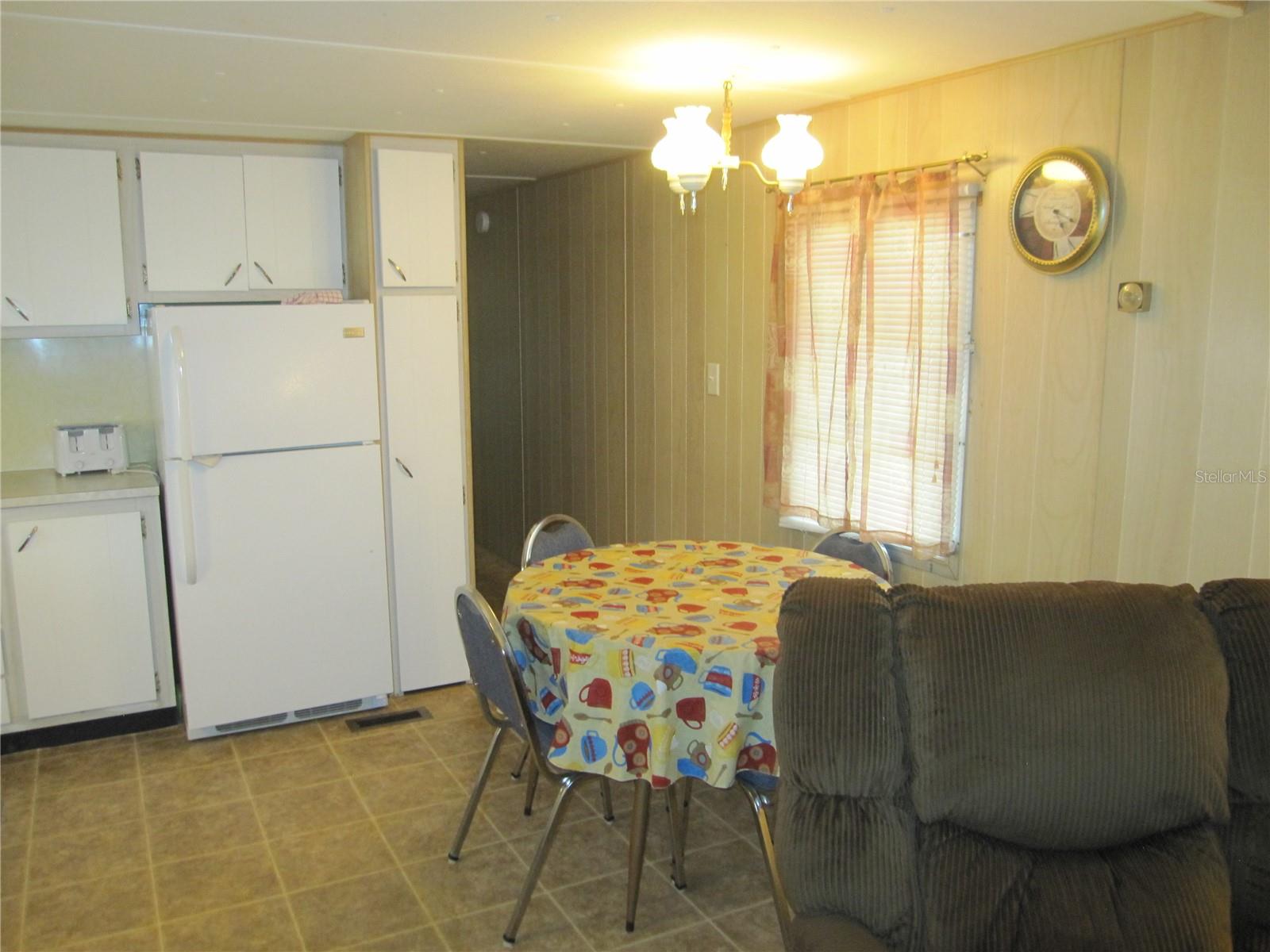 Image 3 of 34 For 39015 Hillcrest Drive