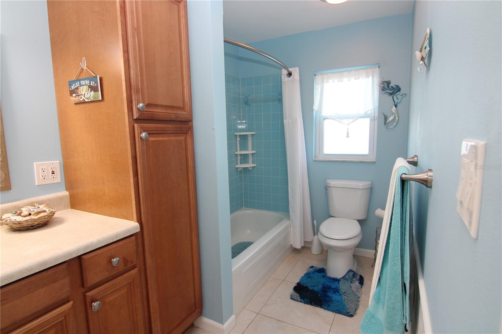 Image 18 of 27 For 1207 Lakehouse Court 1207