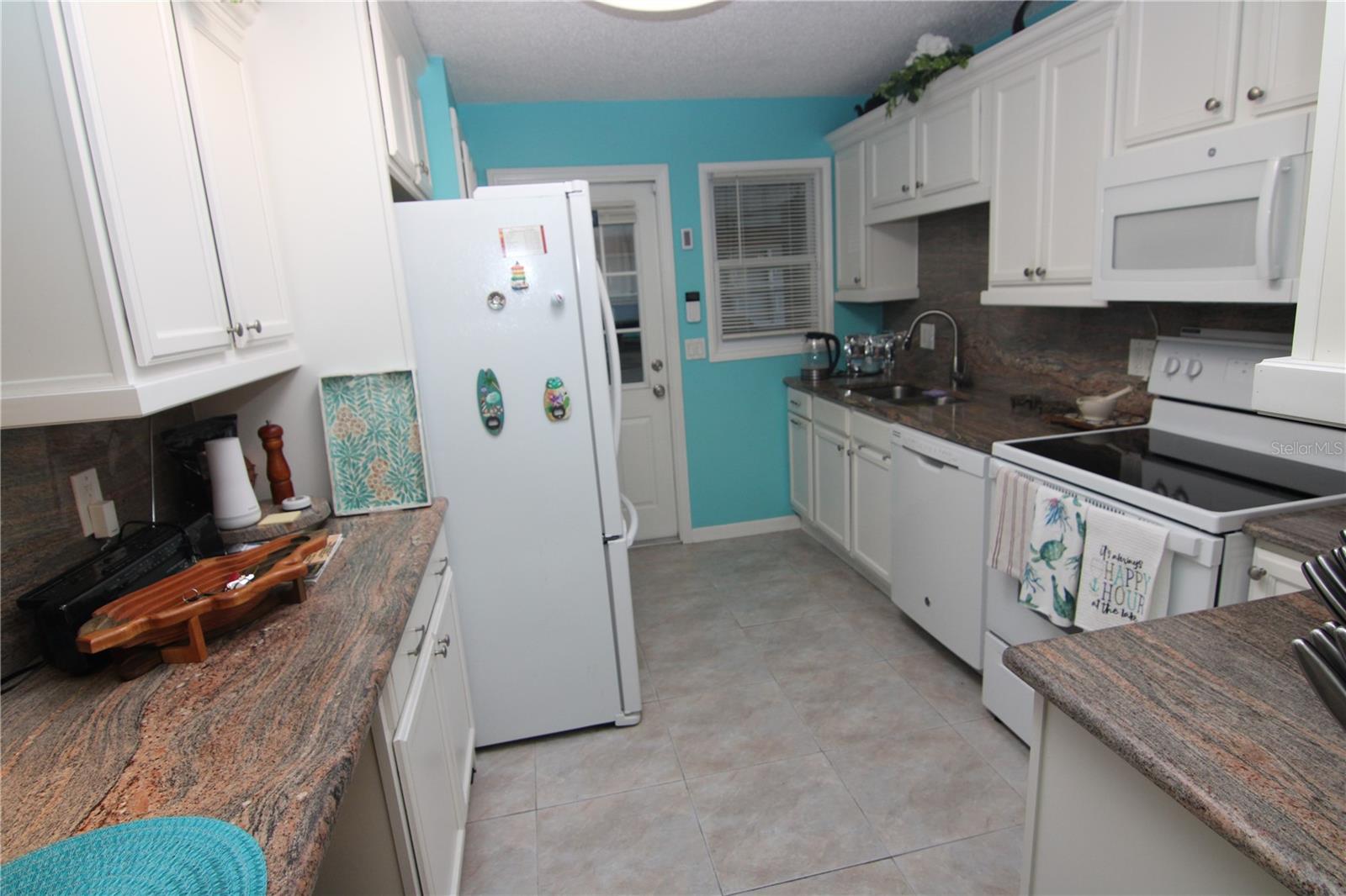 Image 2 of 27 For 1207 Lakehouse Court 1207