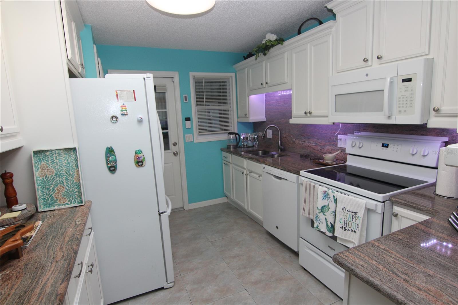 Image 3 of 27 For 1207 Lakehouse Court 1207