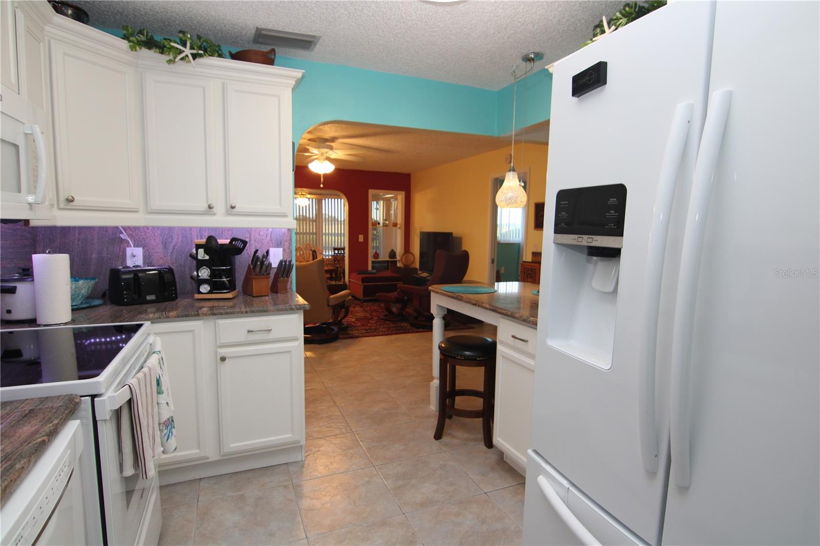 Image 4 of 27 For 1207 Lakehouse Court 1207