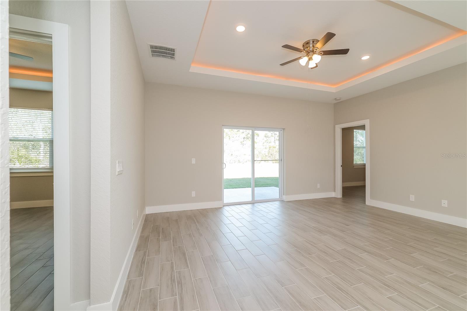 Image 7 of 14 For 29 Orchid Court