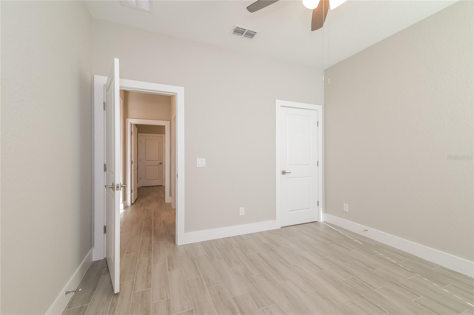 Image 9 of 14 For 29 Orchid Court
