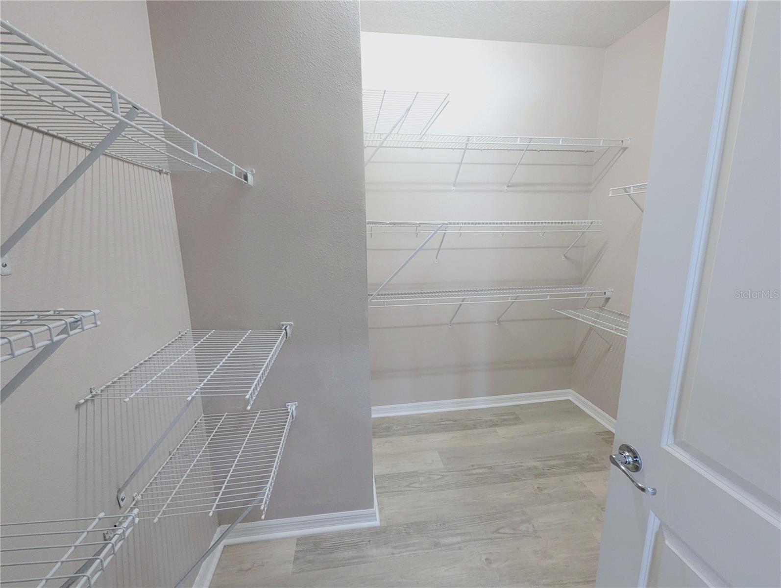 Image 18 of 36 For 18810 Birchwood Groves Drive