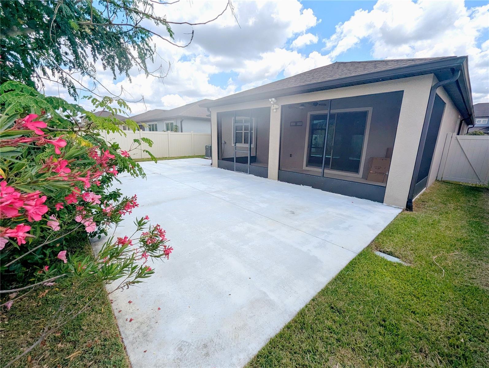 Image 19 of 36 For 18810 Birchwood Groves Drive