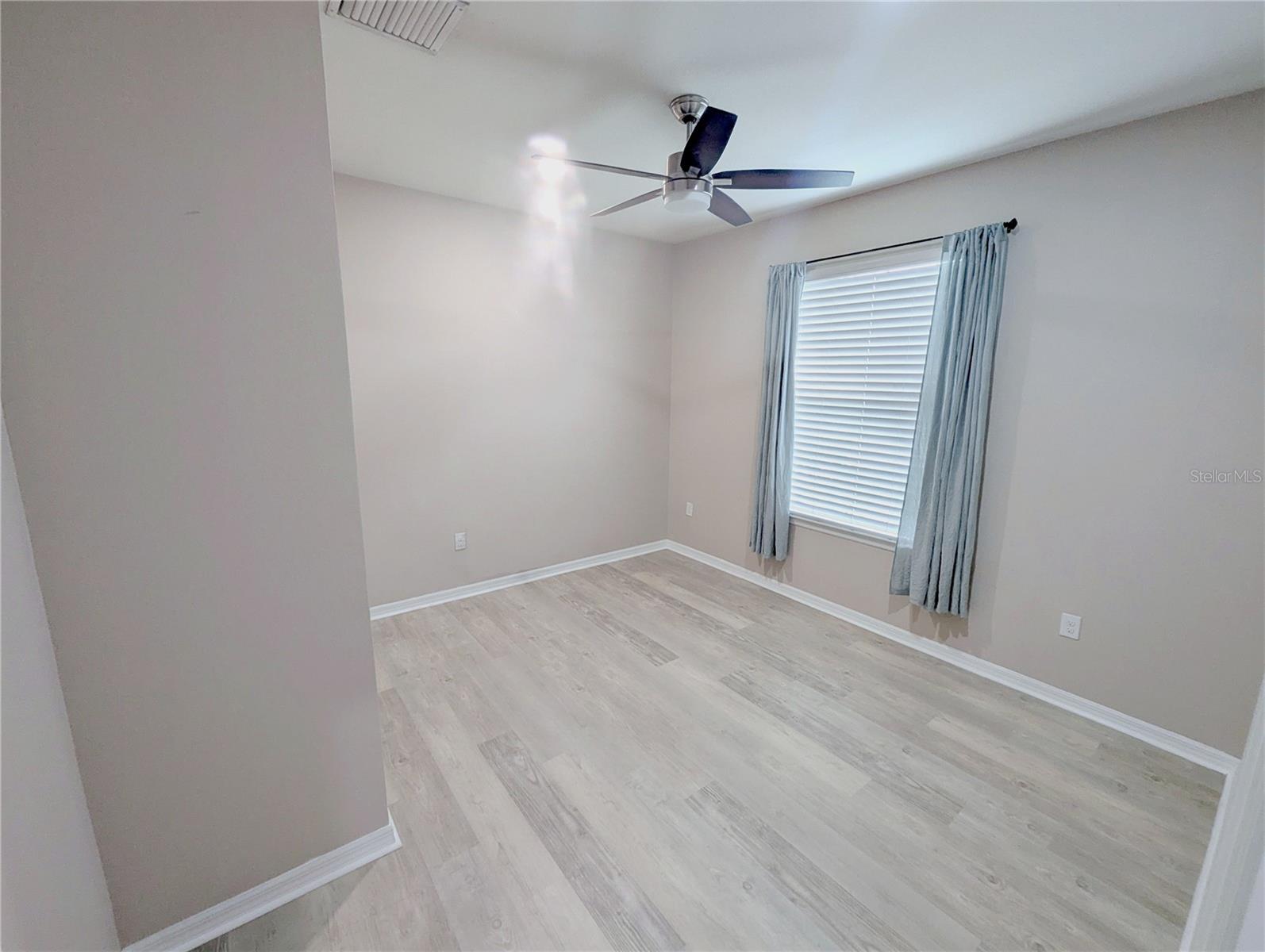 Image 26 of 36 For 18810 Birchwood Groves Drive