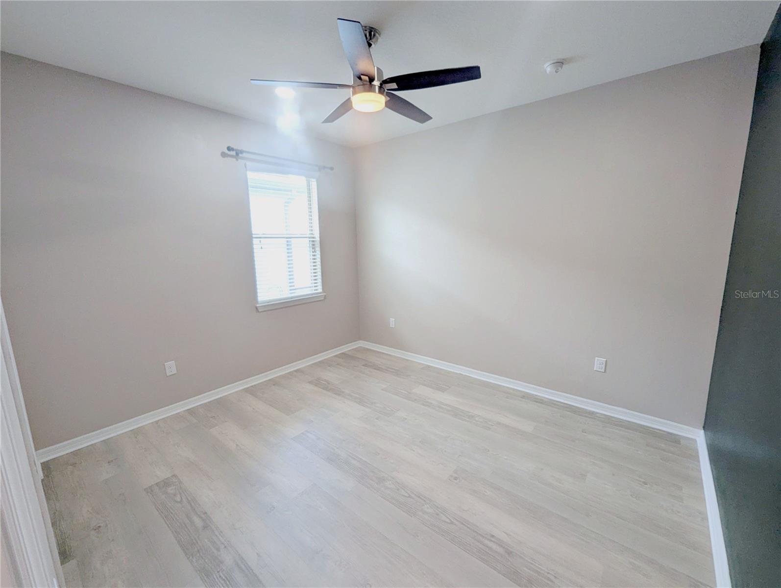 Image 33 of 36 For 18810 Birchwood Groves Drive