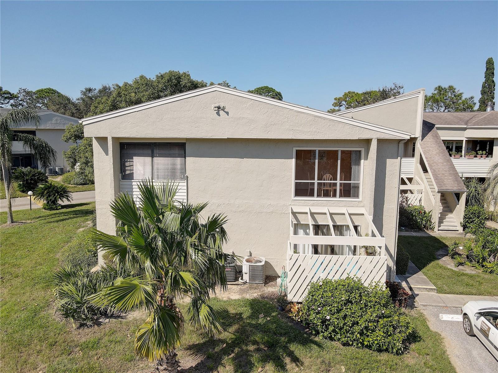 Image 2 of 40 For 428 Windrush Bay Drive 428
