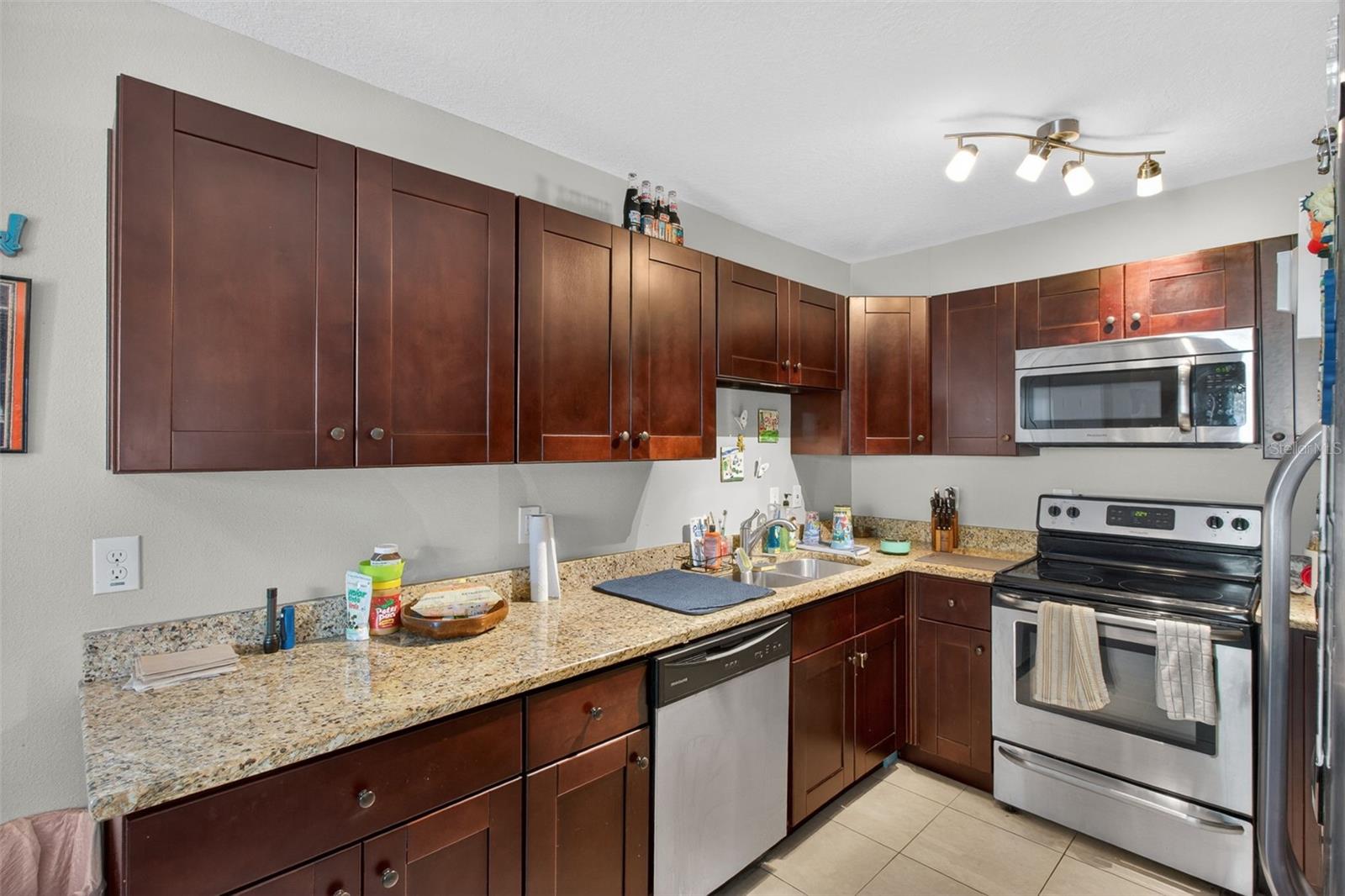 Image 7 of 38 For 7772 90th Way