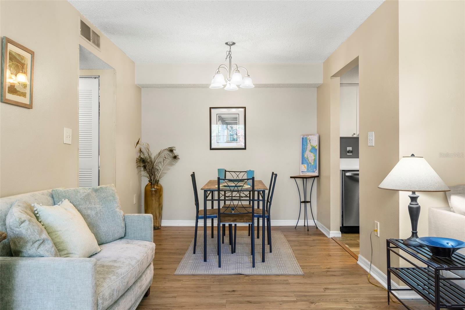 Image 10 of 43 For 2690 Coral Landings Boulevard 112
