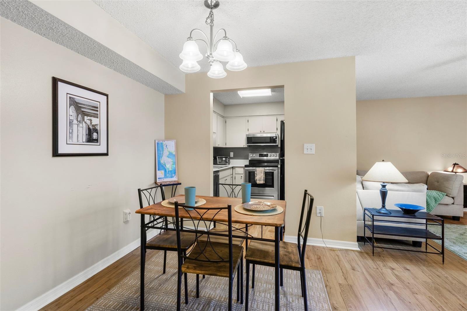 Image 11 of 43 For 2690 Coral Landings Boulevard 112