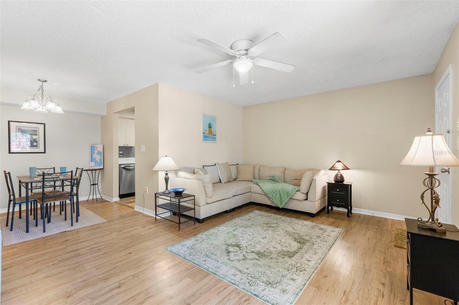 Image 20 of 43 For 2690 Coral Landings Boulevard 112