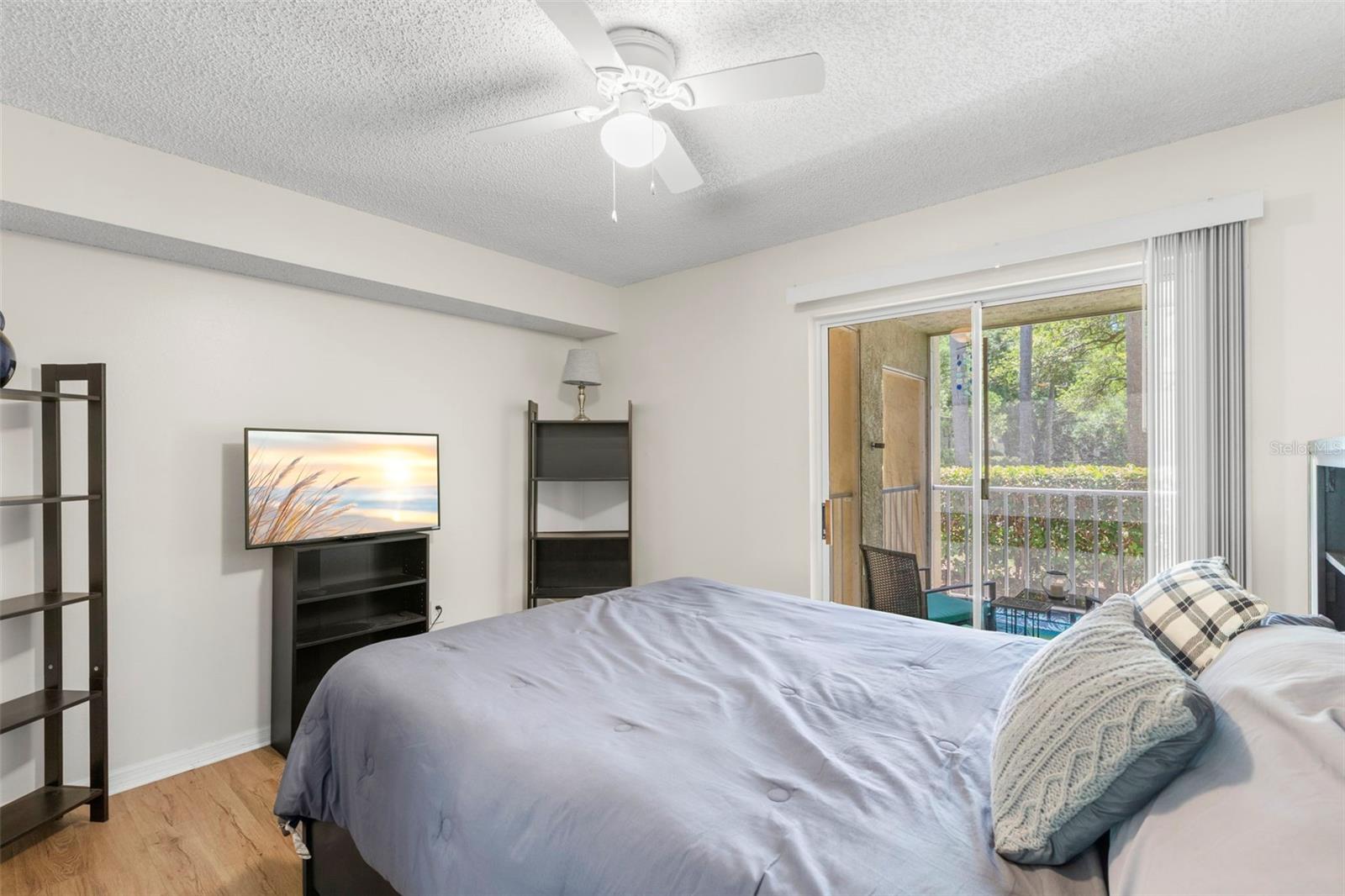 Image 23 of 43 For 2690 Coral Landings Boulevard 112