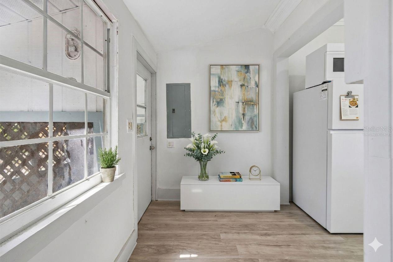 Image 12 of 37 For 1002 23rd Street W