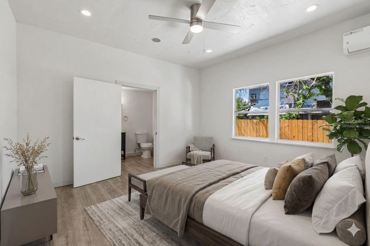 Image 14 of 37 For 1002 23rd Street W