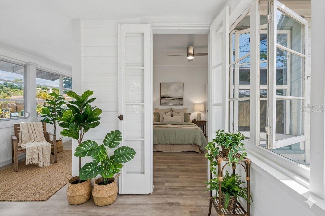 Image 33 of 37 For 1002 23rd Street W