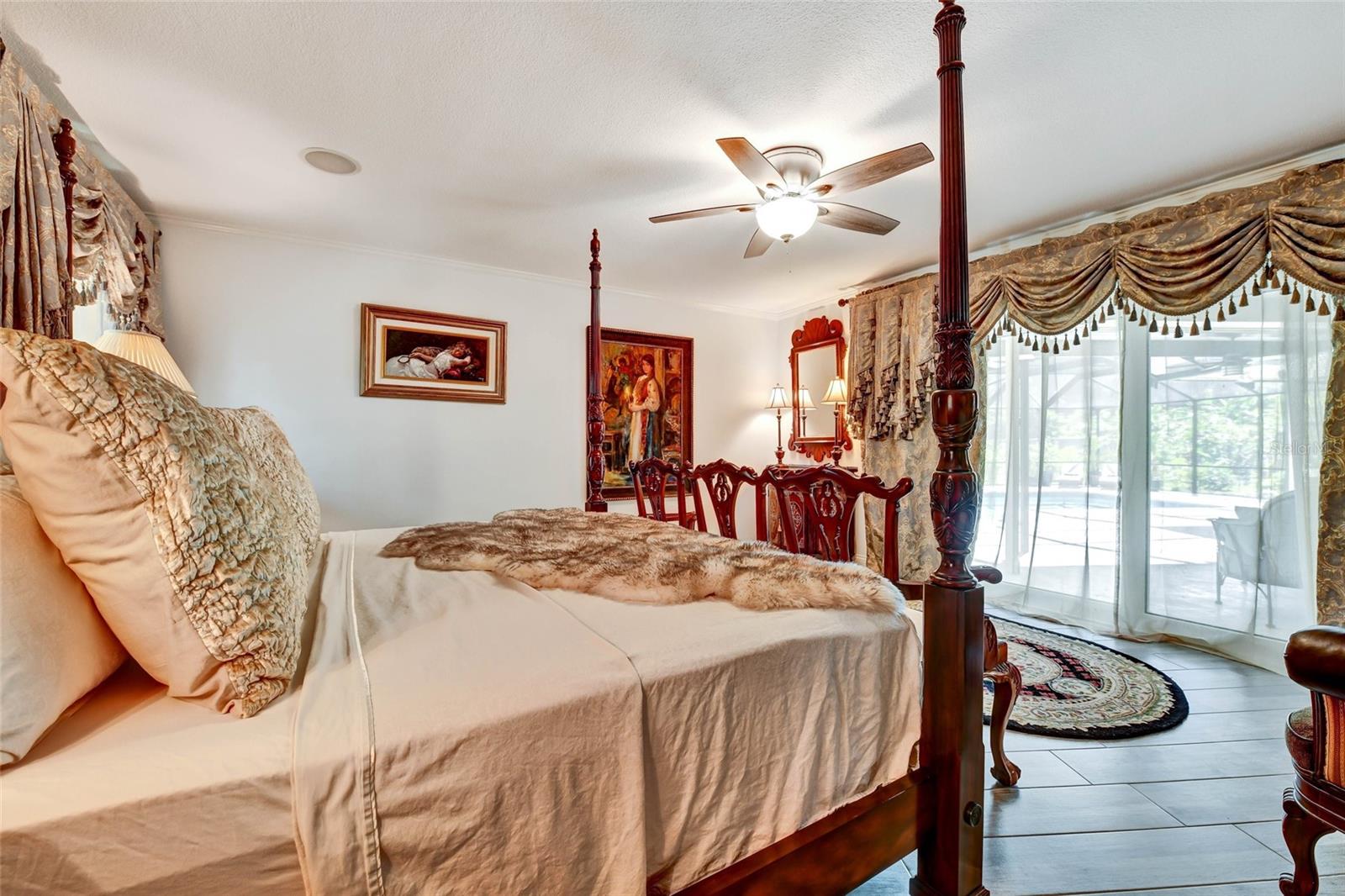Listing photo id 29 for 1875 Belleair Road