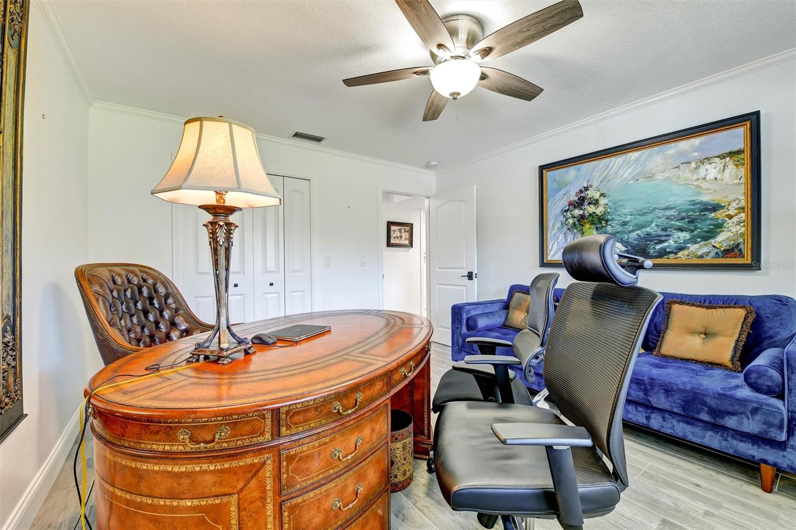 Listing photo id 40 for 1875 Belleair Road