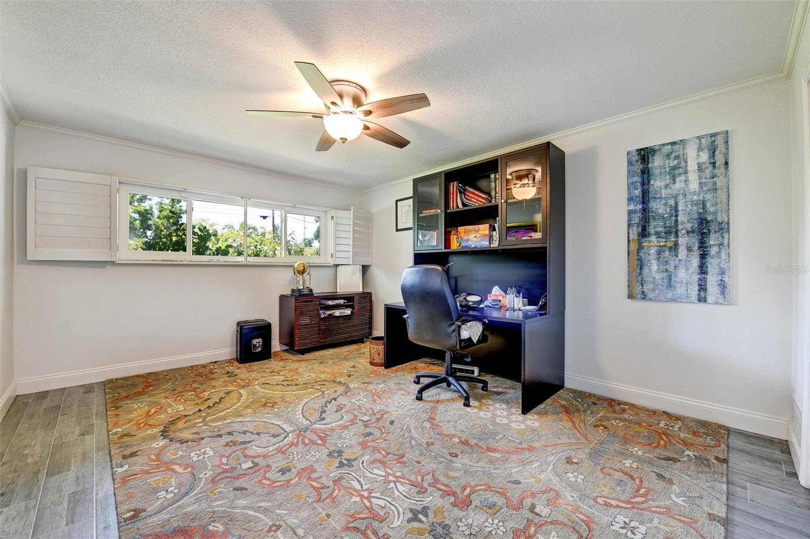 Listing photo id 41 for 1875 Belleair Road