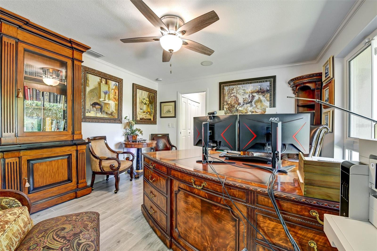 Listing photo id 45 for 1875 Belleair Road
