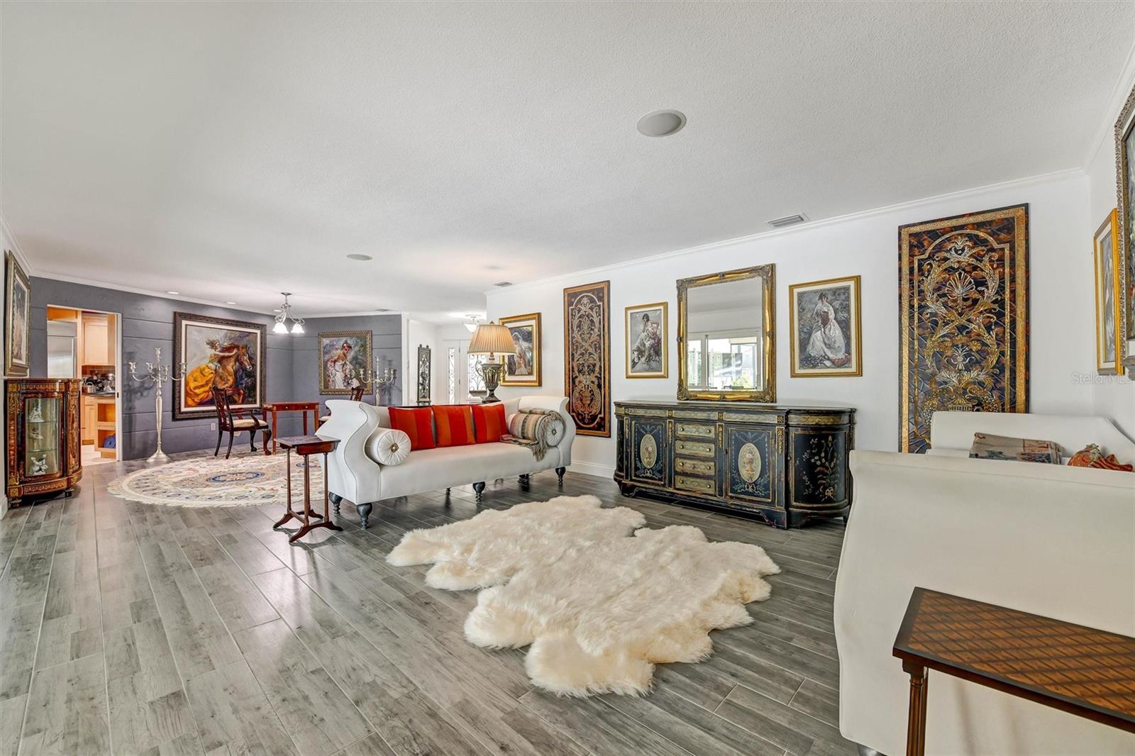 Listing photo id 58 for 1875 Belleair Road