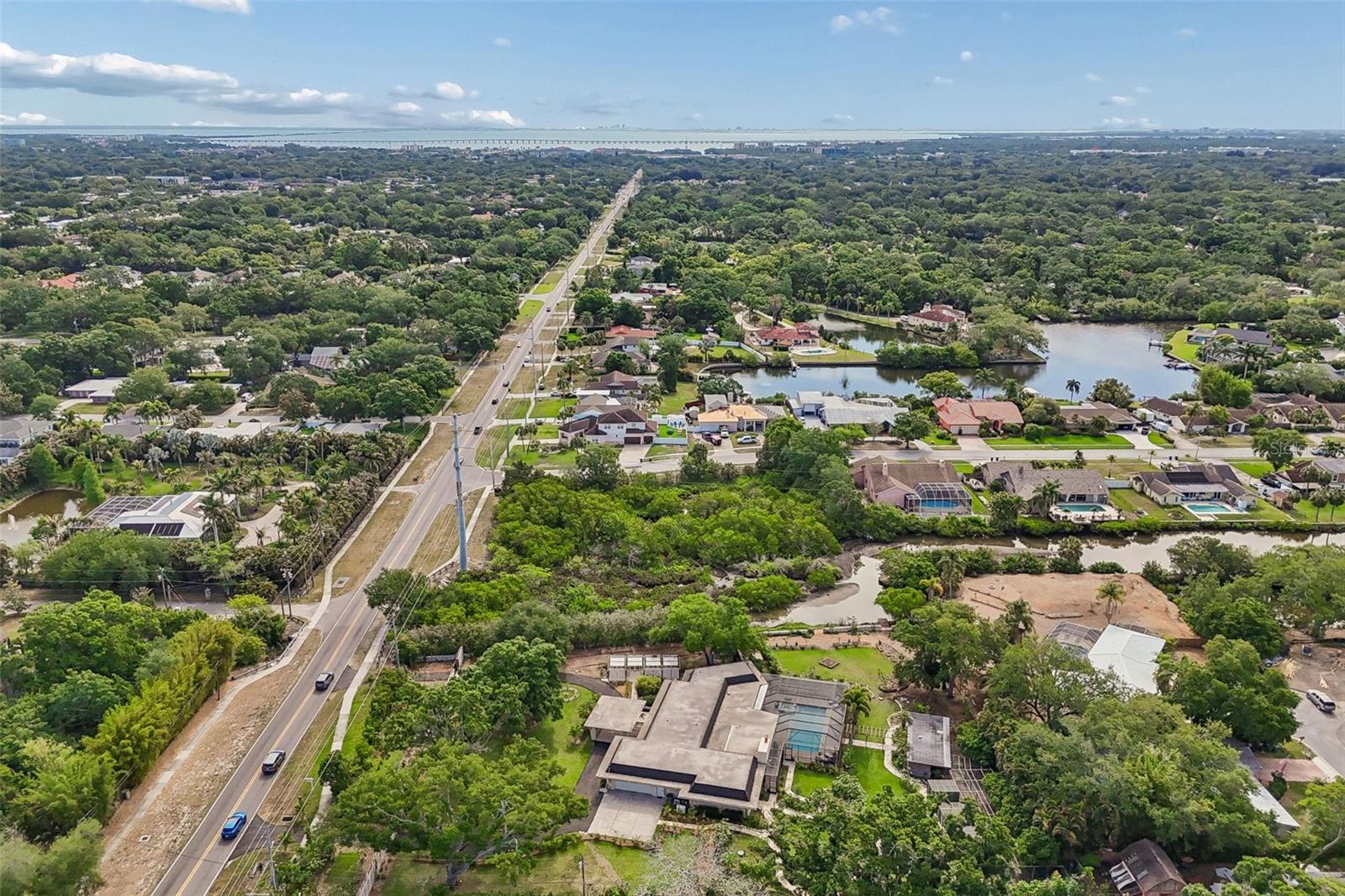 Listing photo id 96 for 1875 Belleair Road