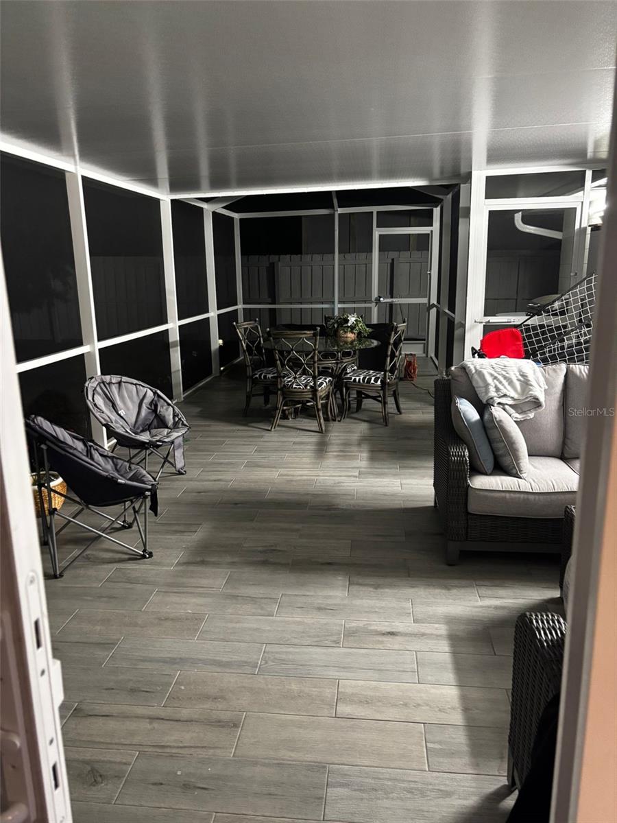 Image 14 of 34 For 4127 28th Avenue N