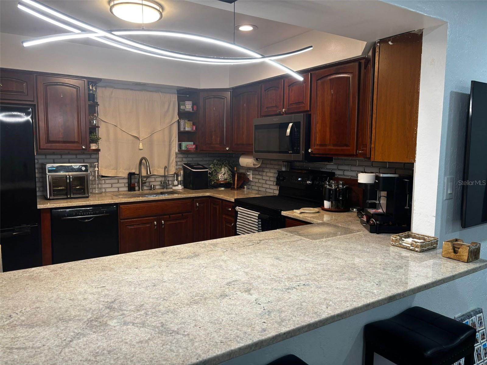 Image 18 of 34 For 4127 28th Avenue N