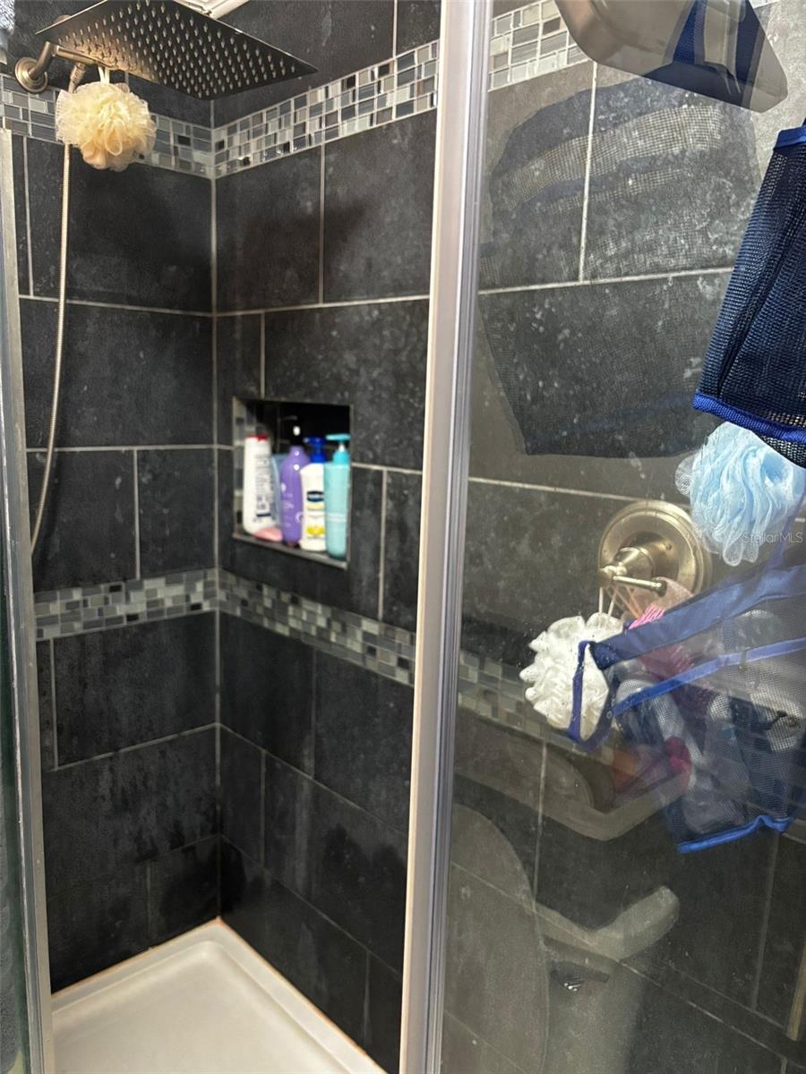 Image 29 of 34 For 4127 28th Avenue N