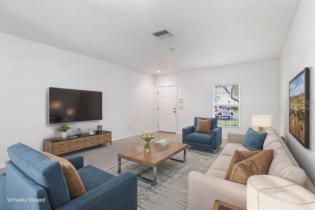 Image 5 of 28 For 15807 Fishhawk Falls Drive